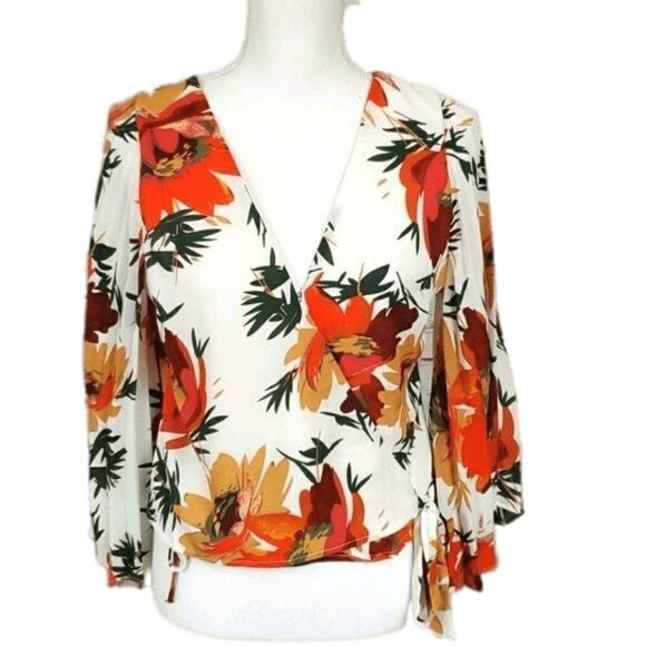 Lulumari Floral Flowy Sleeve Open Back Wrap Top - Picture 1 of 12